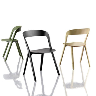 Magis Pila stacking chair Buy now on Shopdecor