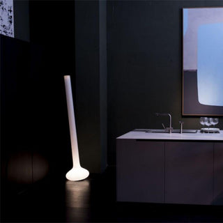 Martinelli Luce Pin Basculante floor lamp LED white Buy now on Shopdecor